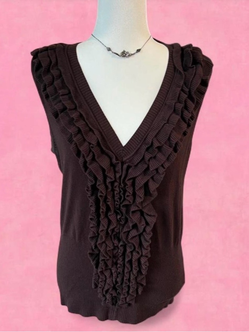 Ruffled V-Neck Knit Tank Top - Brown
